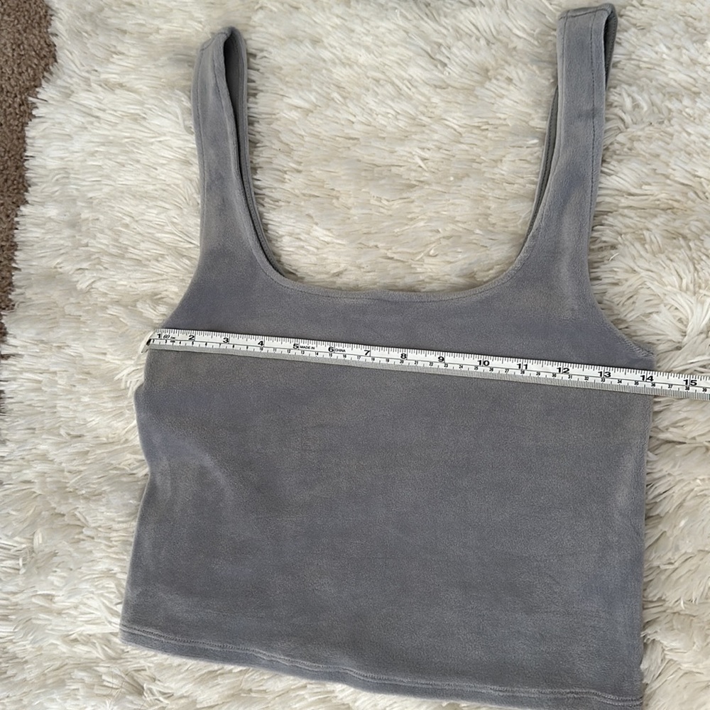 Two piece set - Picture 2 of 7